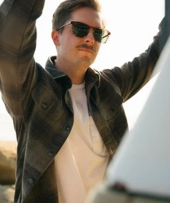 Iron & Resin All Apparel Baja Shirt 25 Iron & Resin All Apparel Baja Shirt