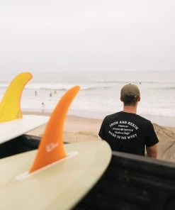 Iron & Resin Rotary Tee