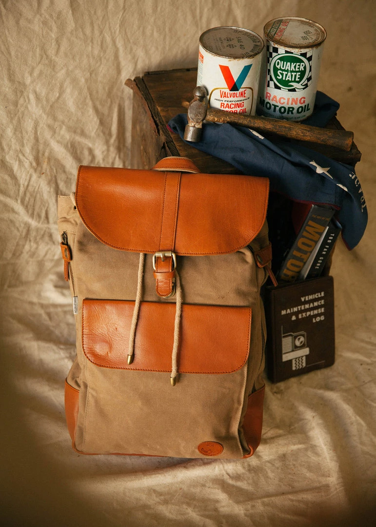 Iron & Resin Camp Bag 4 Iron & Resin Camp Bag