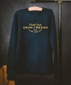 Iron & Resin Field Fleece All Apparel