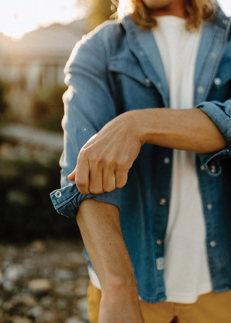 Iron & Resin All Apparel Ojai Shirt 5 Iron & Resin All Apparel Ojai Shirt