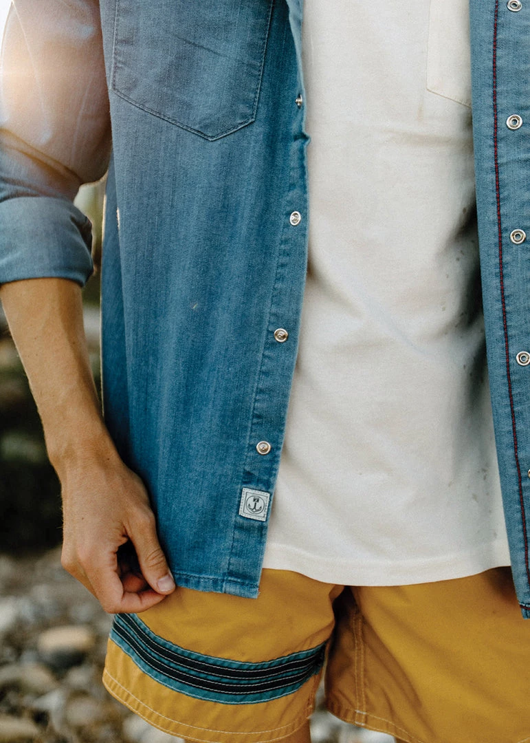 Iron & Resin All Apparel Ojai Shirt 8 Iron & Resin All Apparel Ojai Shirt