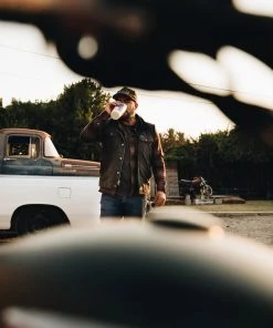 Iron & Resin Scout Vest All Apparel