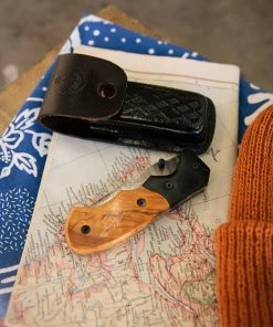 Iron & Resin Outback Knife