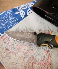 Iron & Resin Outback Knife