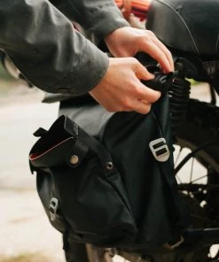 Iron & Resin All Apparel Moto Pannier Bag 13 Iron & Resin All Apparel Moto Pannier Bag