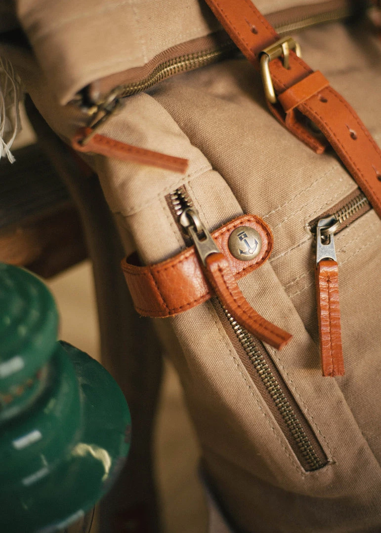 Iron & Resin Mountain Bag All Apparel 3 Iron & Resin Mountain Bag All Apparel