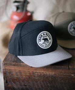 Iron & Resin Oso Hat