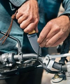 Iron & Resin Skinner Knife All Apparel 10 Iron & Resin Skinner Knife All Apparel