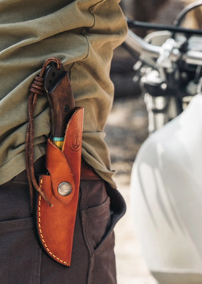 Iron & Resin Skinner Knife All Apparel 6 Iron & Resin Skinner Knife All Apparel