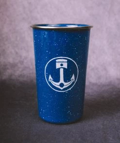 Iron & Resin Pioneer Pint Glass